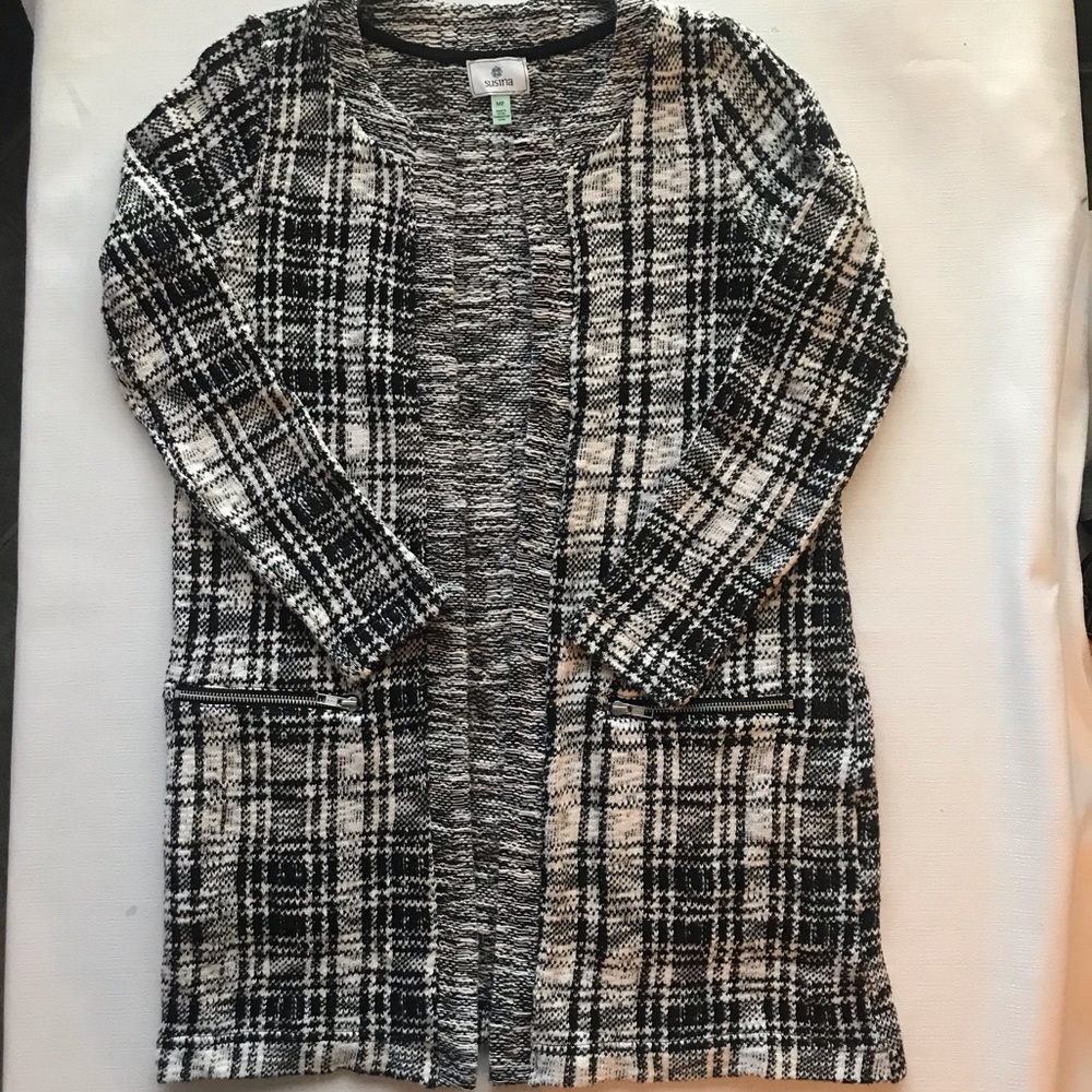 Susina black/white cardigan size MP